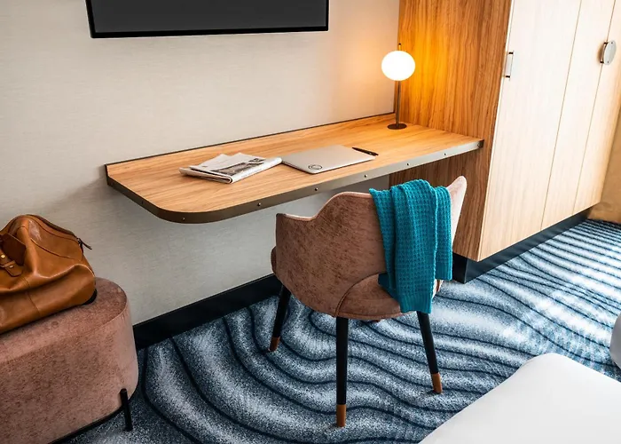 Mercure Amsterdam North Station